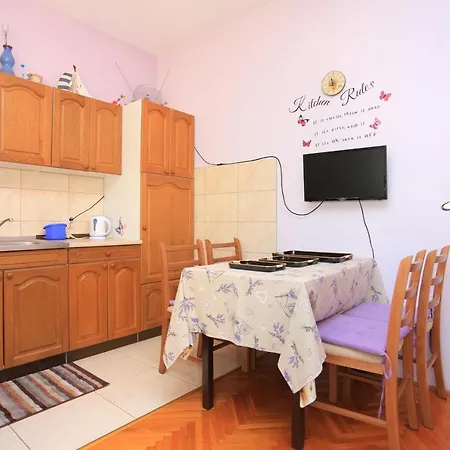 With A Parking Space Kastel Luksic, - 13734 Kastela